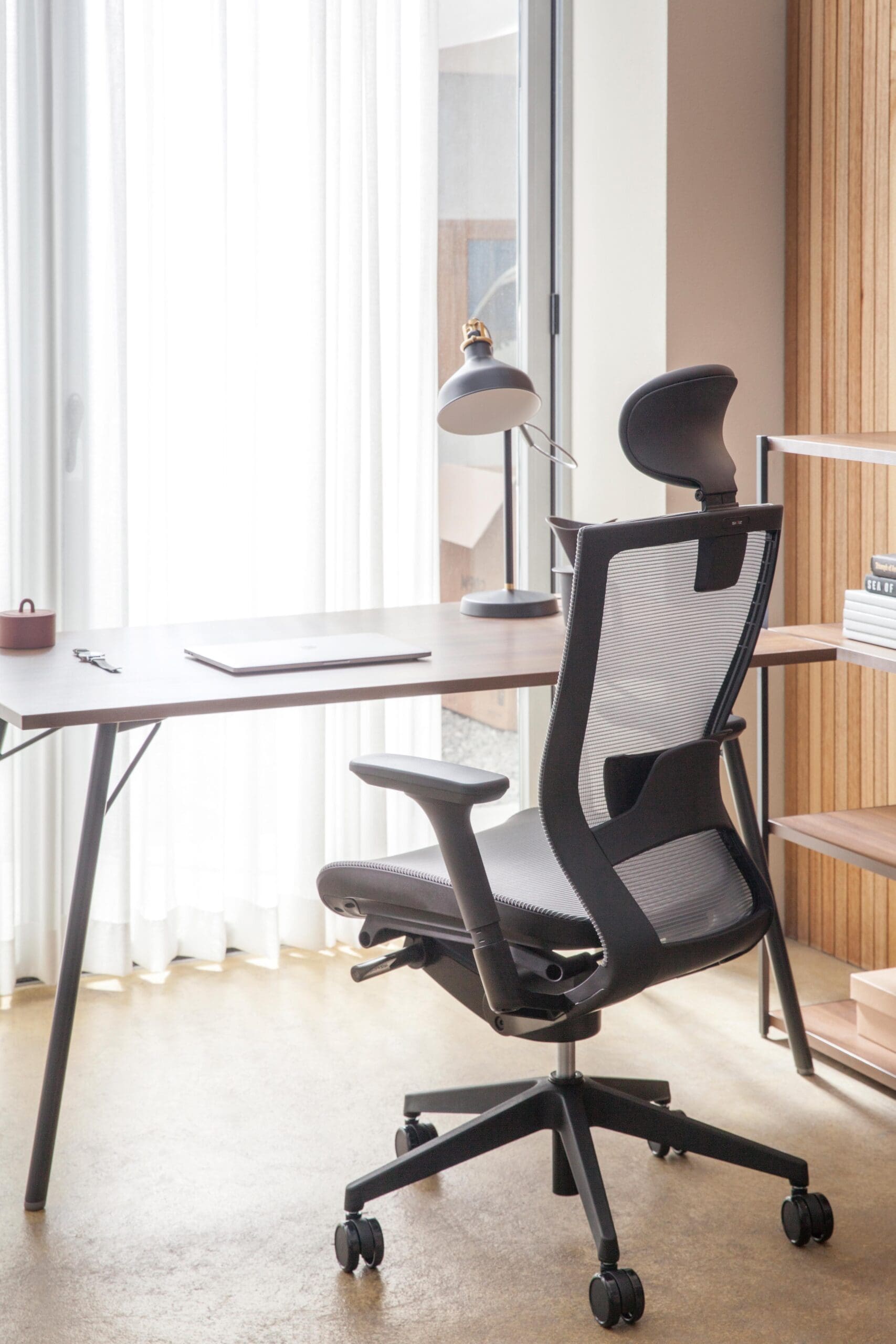 Executive Principal Chair With Headrest - Image 5